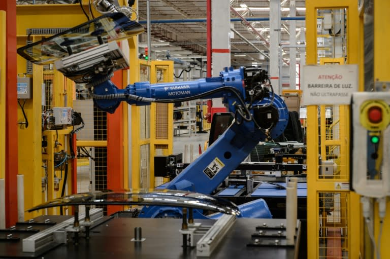 Automation and robotization have revolutionized the industrial sector over the last 40 years, raising productivity but cutting down on employment