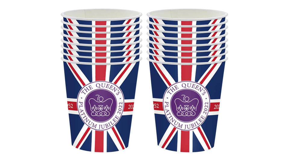 The cups come in packs of 16 with other party bits available in the same style. (Amazon)