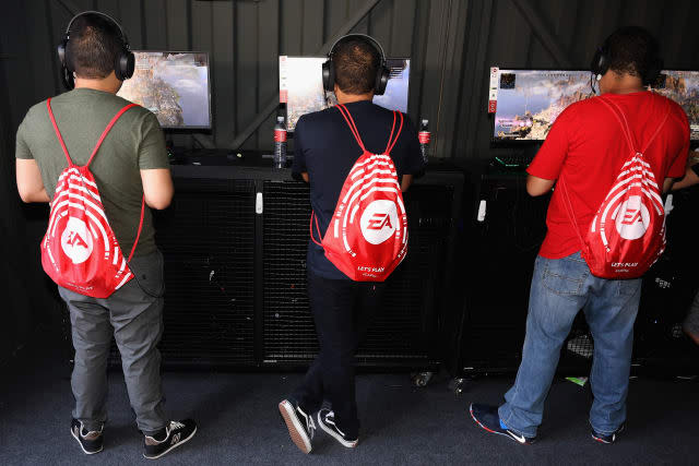 LOS ANGELES, CALIFORNIA - JUNE 08:   Game enthusiasts and industry play "Apex Legends" during the EA Play 2019 event at the Hollywood Palladium on June 08, 2019 in Los Angeles, California. (Photo by Christian Petersen/Getty Images)