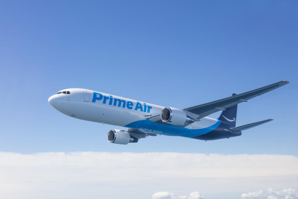 Ungebremster Höhenflug: Amazon mit seiner Logistikflotte Prime Air (Foto: © Amazon / Chad Slattery)