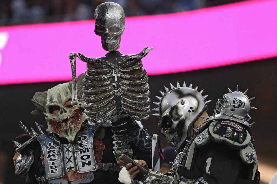 INGLEWOOD, CALIFORNIA - OCTOBER 04: A Las Vegas Raiders fans look on before the Raiders play against the Los Angeles Chargers at SoFi Stadium on October 4, 2021 in Inglewood, California. (Photo by Katelyn Mulcahy/Getty Images)