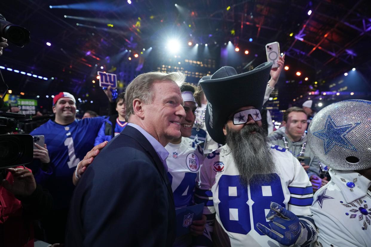 Apr 25, 2024; Detroit, MI, USA; NFL commissioner Roger Goodell poses with fans during the 2024 NFL Draft at Campus Martius Park and Hart Plaza. Mandatory Credit: Kirby Lee-USA TODAY Sports