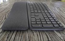 <p>Logitech Ergo K860 split keyboard</p> 