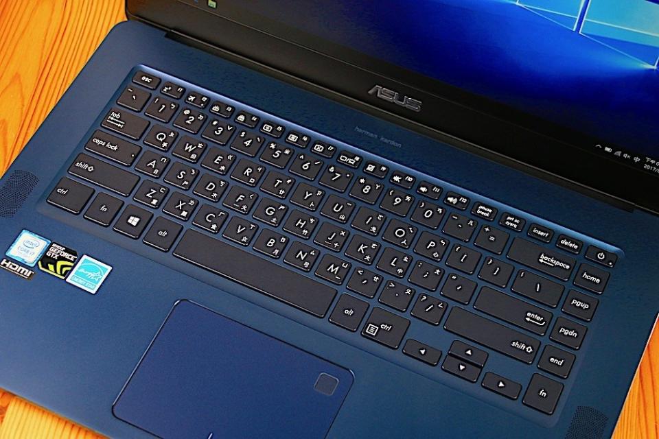 超越極限的力與美 ASUS ZenBook Pro UX550 動手玩