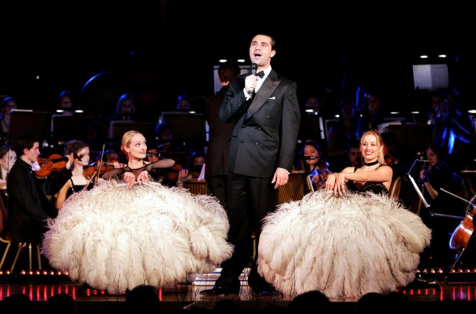 Darius performs at A Night Under The Stars, a gala evening in aid of The Passage homeless charity (2016). (Getty Images)