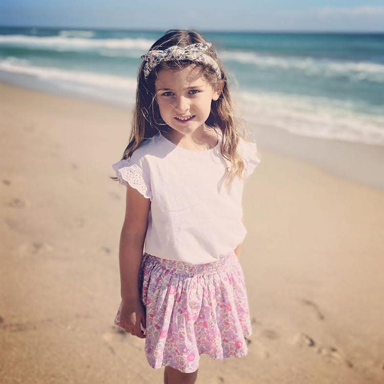 La princesa Magdalena ha compartido una foto nueva de Adrienne con motivo de su 6 cumpleaños