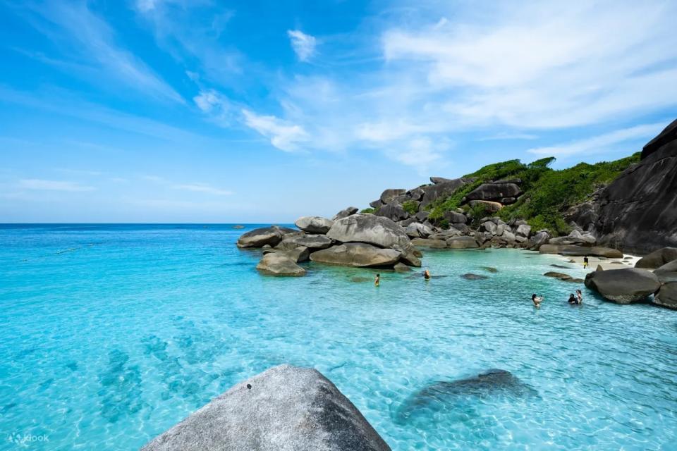 Similan Islands Full Day Tour by Speed Catamaran or Speed Boat. (Photo: Klook SG)