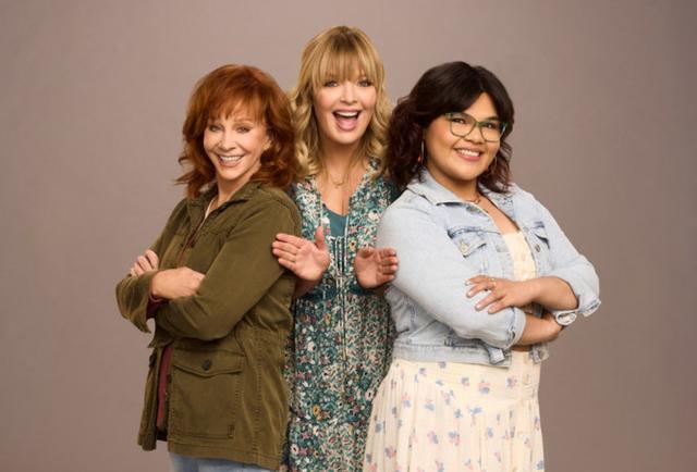 Reba Reunion: Watch First Trailer for Happy's Place, Starring Reba McEntire and Melissa Peterman