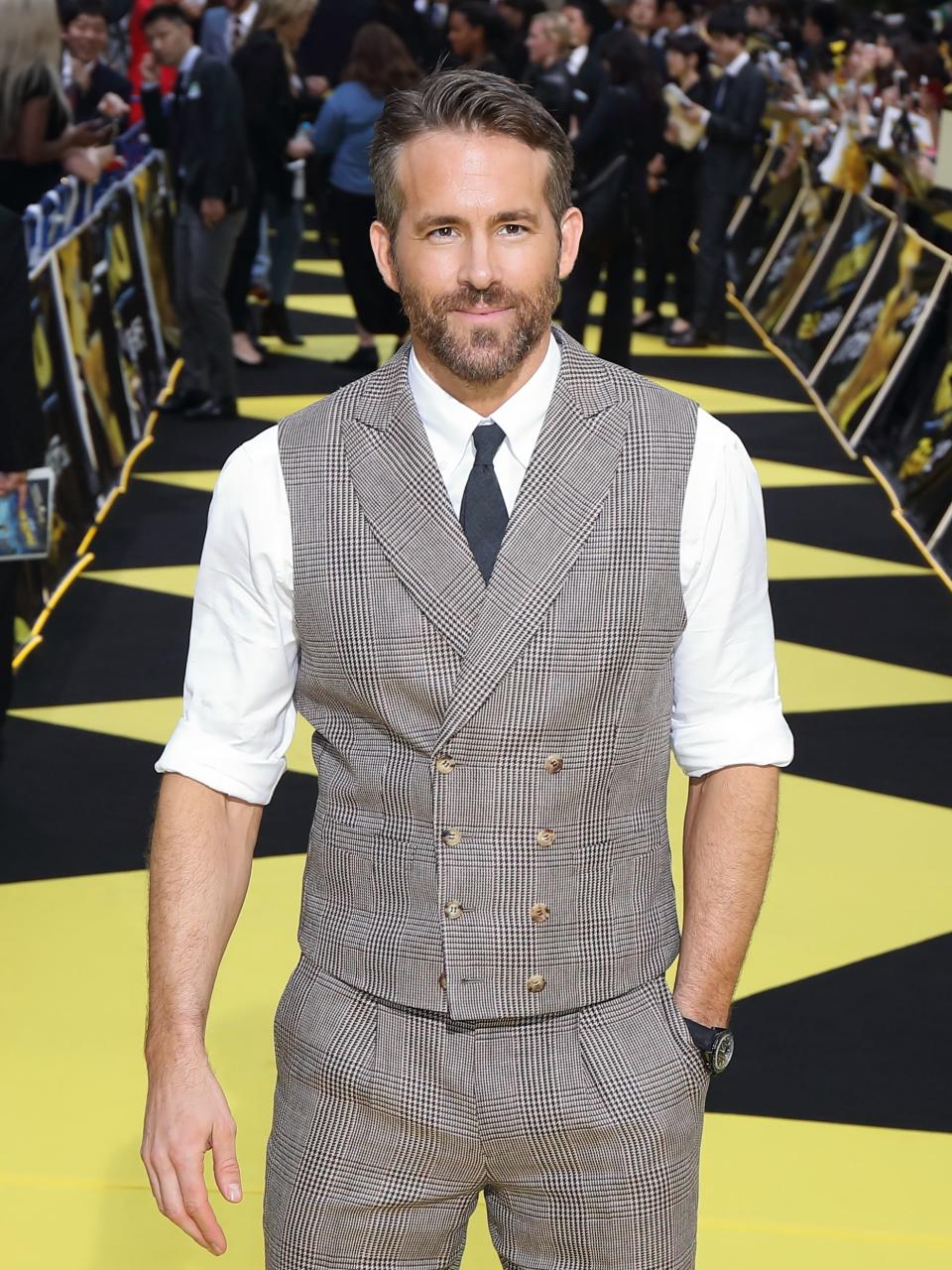 Ryan Reynolds Got High-Fived by a Man Whose Wife Was Violently Ill