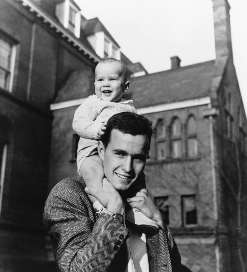 george bush and george w bush at yale