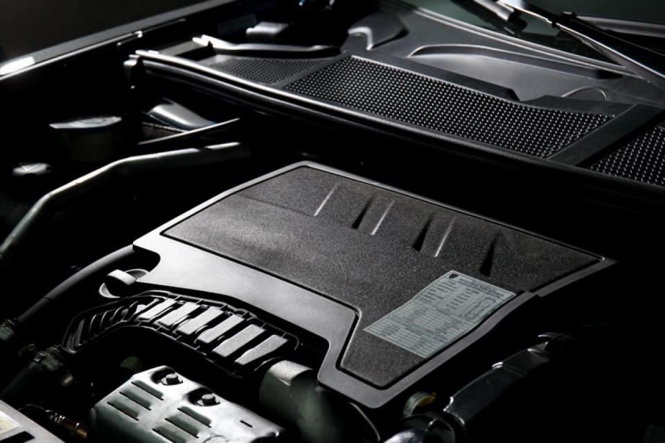 1.2升直列三缸渦輪增壓引擎搭配ETA8智慧型8速手自排變速系統，創造令人驚艷的16.3km/L平均油耗。