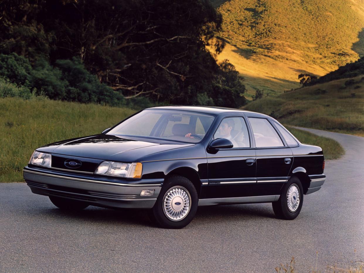 The 1986 Ford Taurus Mt5.