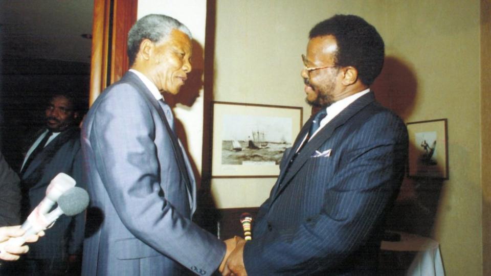 Chief Mangosuthu Buthelezi and Nelson Mandela