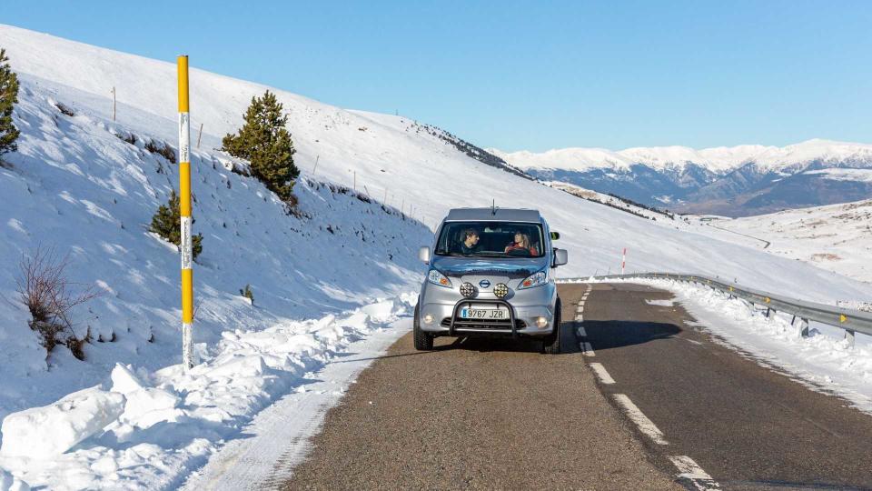 Nissan e-NV200 Winter Camper 展示了未來冬季露營的願景