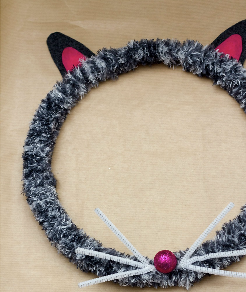 Cat Halloween Wreath