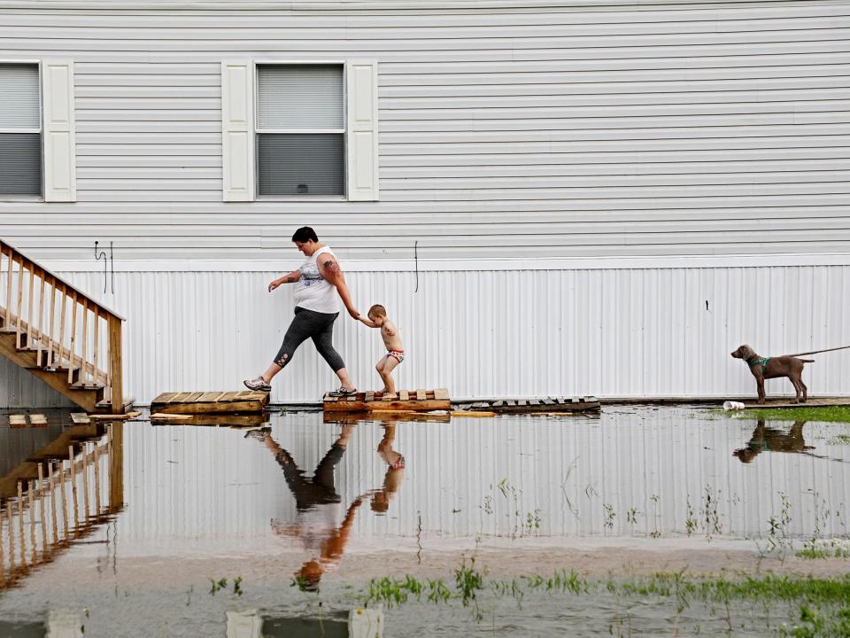 An entire town has been evacuated after storms caused two barges to break loose on the Arkansas River and head towards a vital dam holding back the floodwaters.Authorities told residents of Webbers Falls in eastern Oklahoma to leave their homes “immediately” on Wednesday night, while warning of “catastrophic” damage if the runaway barges on the swelling river struck the dam.A posting on the town’s official Facebook page sounded the alarm for its 600 residents: “Evacuate Webbers Falls immediately. The barges are loose and has the potential to hit the lock and dam 16. If the dam breaks, it will be catastrophic!! Leave now!!”Town officials ordered the mandatory evacuation because of the rising river levels following storms, torrential rain and tornado warnings across Oklahoma.It is unclear whether the barges did actually make it to the dam. Major roads in the area were also closed because of the wild weather conditions, creating traffic backups around the town Webbers Falls for several miles, local news channel KWCH12 reported. Residents in several other small towns in Oklahoma and Kansas were to leave their homes as rivers and streams rose. The Arkansas River was approaching historic high levels, while the Missouri and Mississippi Rivers also rose after a three days of storms that produced dozens of tornadoes across the Midwest.The National Weather Service said it had received 22 reports of twisters by late Wednesday.A “violent tornado” touched down in Jefferson City in Missouri shortly before midnight, causing heavy damage in the state capital. Elsewhere in the state, Missouri Public Safety said three people were killed in the Golden City area of Barton County, and several injured in the Carl Junction area of Jasper County.No fatalities have been reported in the capital, but Jefferson City Police Lieutenant David Williams said emergency services have received multiple calls of people being trapped in homes damaged after the twister struck. “It’s a chaotic situation right now,” Mr Williams said.Forecasters predicted parts of Oklahoma, Missouri and Kansas could see yet more severe weather on Thursday.Additional reporting by agencies