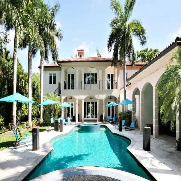 the mansion with a pool
