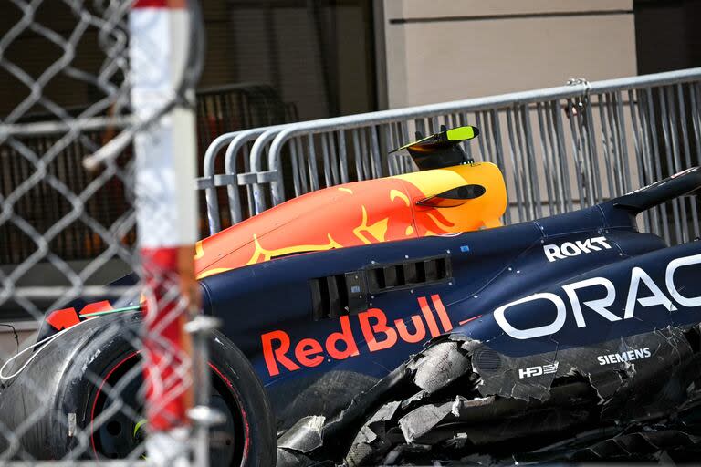 Los destrozos en el auto de Sergio Checo Pérez: el mexicano y un fin de semana para el olvido en Mónaco, donde no superó la Q1 en la clasificación y apenas giró uno metros en el gran premio