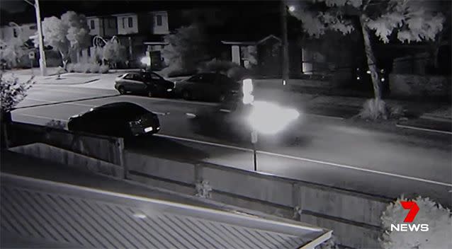 The thieves stopped and cut their lights when they spotted the car. Source: 7 News