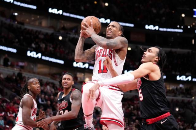 Bulls come up clutch again, edge Blazers to move within a game of .500