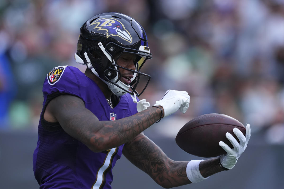 Ravens Give Gloomy Update on WR Rashod Bateman's Availability