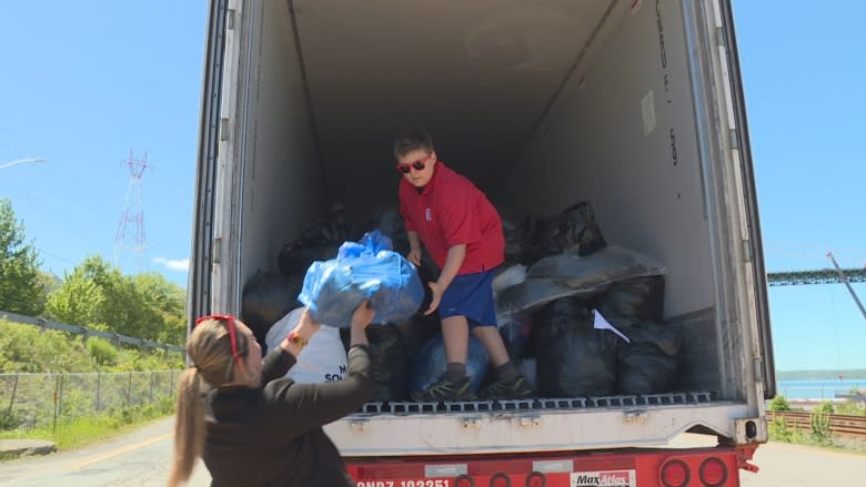 Tantallon, N.S., boy teams up with CN to deliver aid to Salvation Army