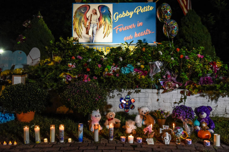 A sign at a roadside memorial honours the death of Gabby Petito. Source: Getty