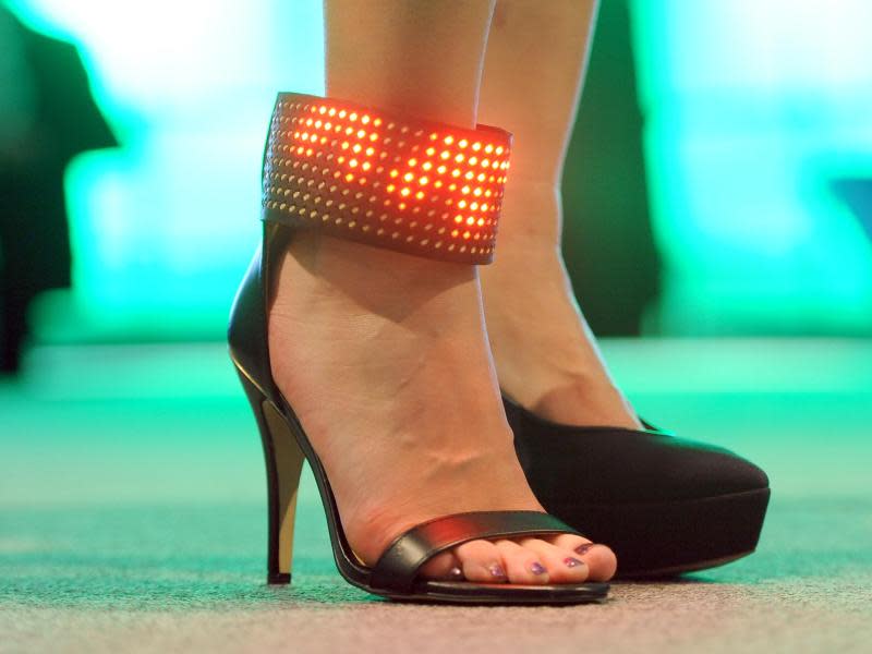 Schuh mit LED- Lampen des Designers Anders Nelson. Foto: Britta Pedersen