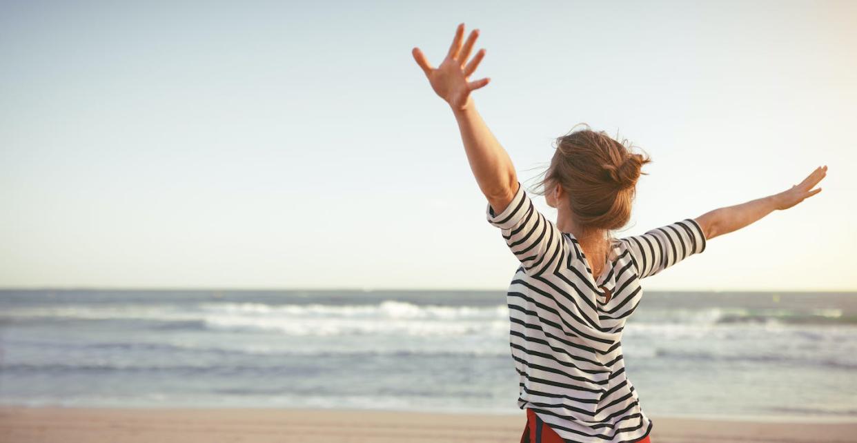 <a href="https://www.shutterstock.com/es/image-photo/happy-young-woman-enjoying-freedom-open-795242092" rel="nofollow noopener" target="_blank" data-ylk="slk:Evgeny Atamanenko / Shutterstock;elm:context_link;itc:0;sec:content-canvas" class="link ">Evgeny Atamanenko / Shutterstock</a>