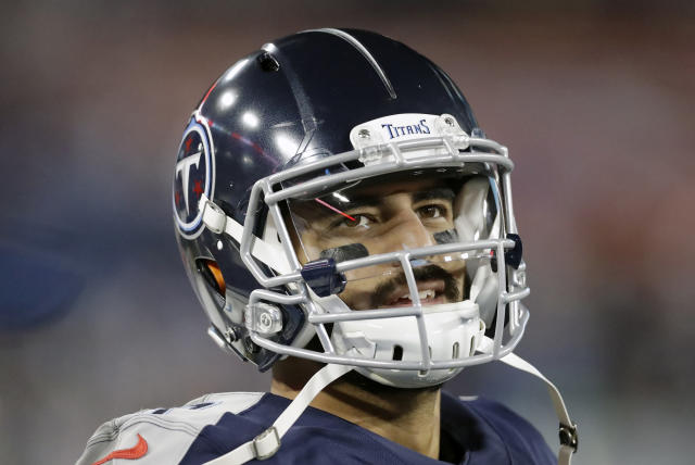Marcus Mariota lands with Raiders in free agency after benching in Tennessee