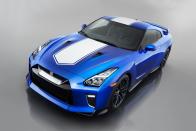 View 2020 Nissan GT-R Photos