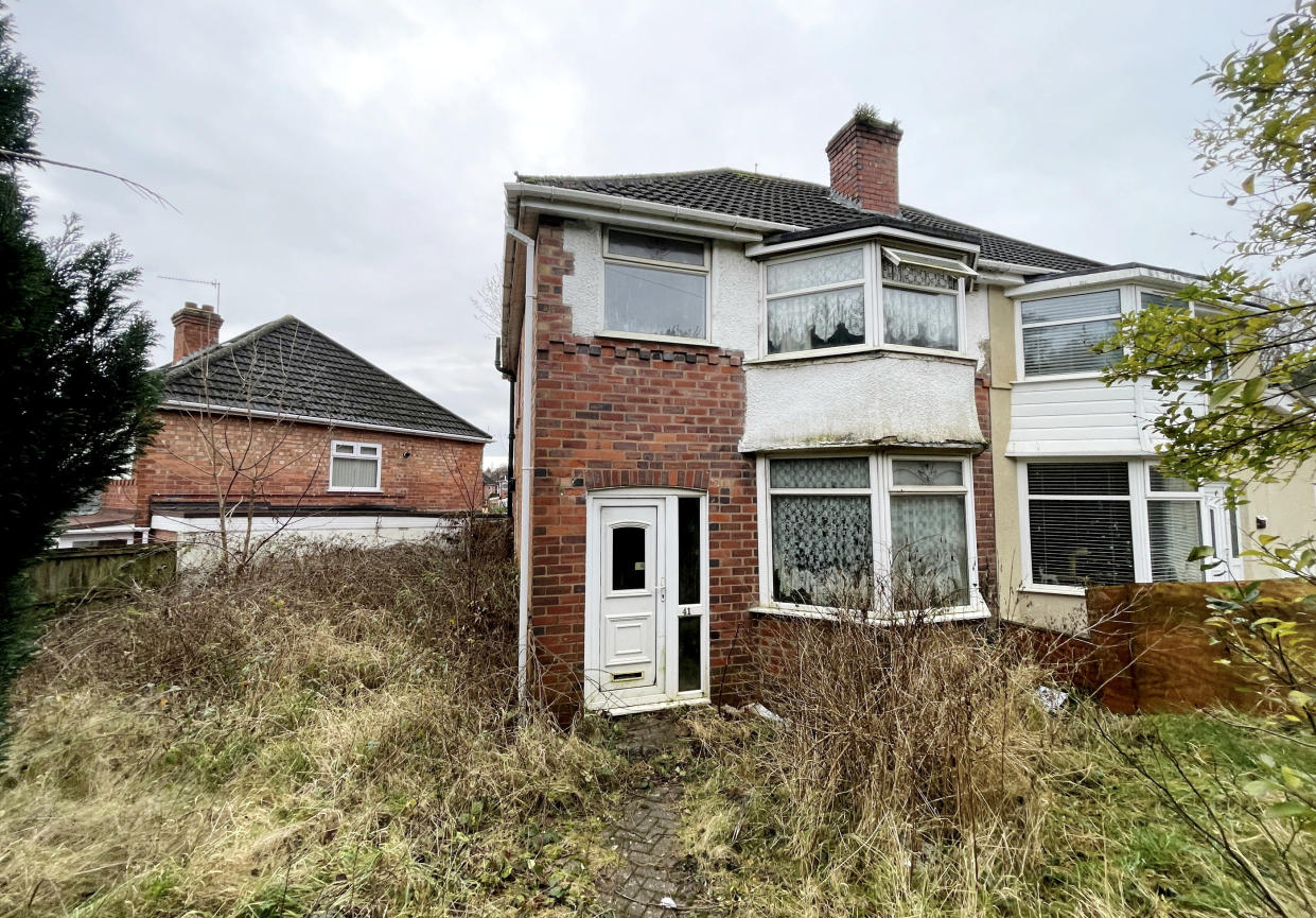 A three-bedroomed property in Northfield, Birmingham which has gone on for sale for £10,000. (SWNS)