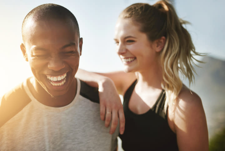 Algunos amigos con beneficios avanzan con la relación, convirtiéndose en novios. Foto: Peopleimages/Getty Images