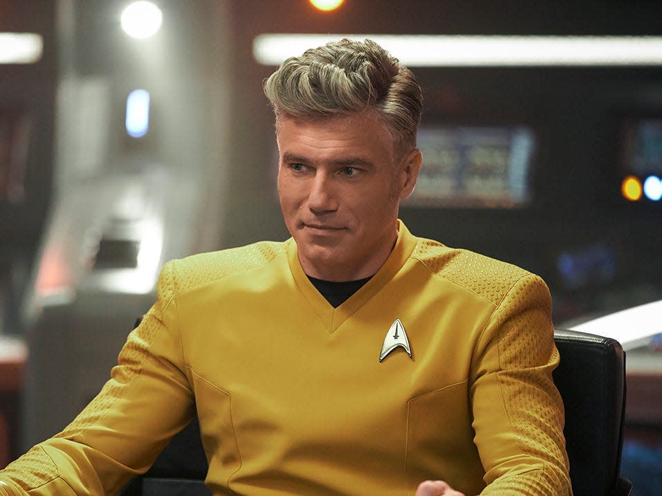 captain pike in strange new worlds