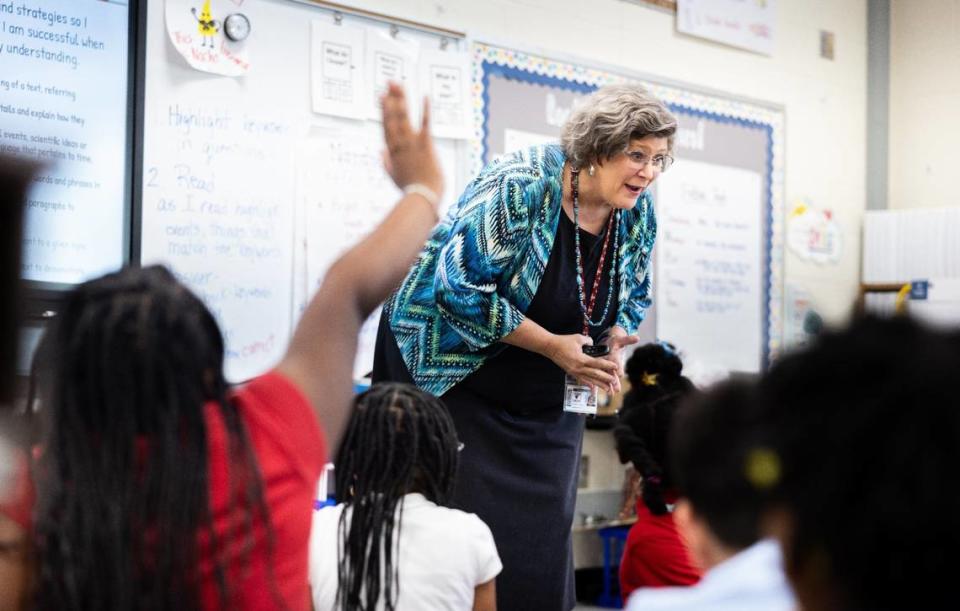 CMS Teacher of the Year Elizabeth Canute teaches third grade reading at Tuckaseegee Elementary School in Charlotte, N.C., on Tuesday, May 22, 2024.