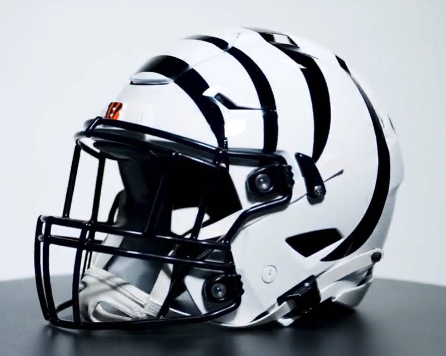 Cincinnati Bengals white tiger helmet