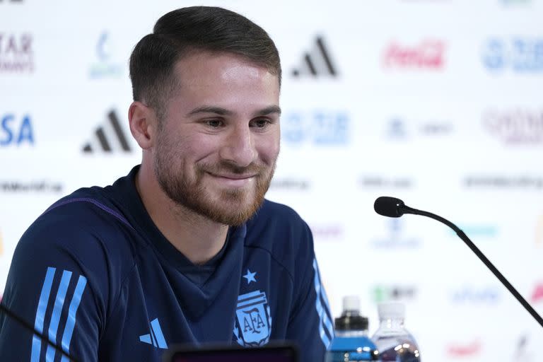 Conferencia de prensa de Lionel Scaloni con Alexis Mac Allister antes del partido por cuartos de final de la Copa del Mundo contra Países Bajos