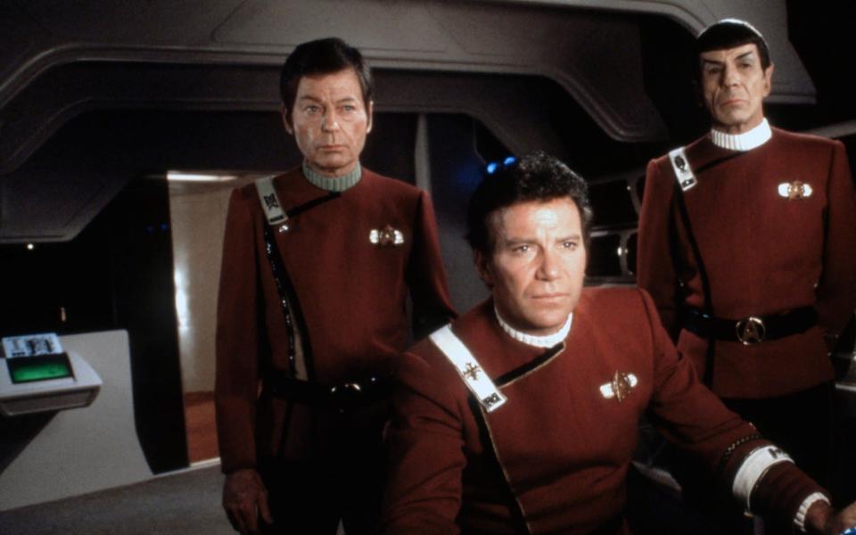 (L-R): DeForest Kelley, William Shatner and Leonard Nimoy - Alamy