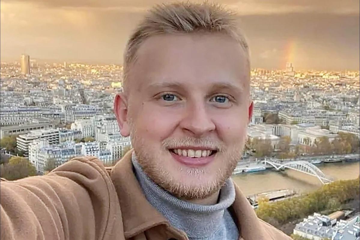 Un étudiant universitaire a signalé sa disparition en France et est retourné aux États-Unis après avoir retrouvé sa famille