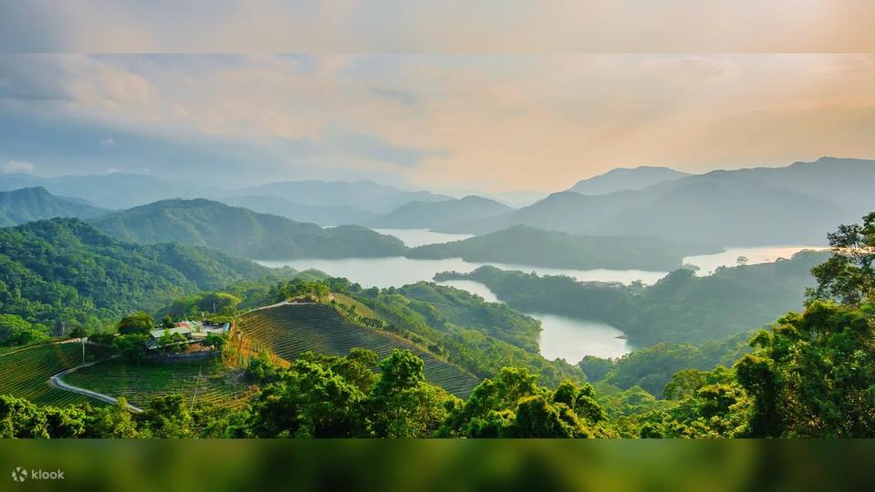 Shiding Tea Township Half-Day Tour from Taipei. (Photo: Klook SG)