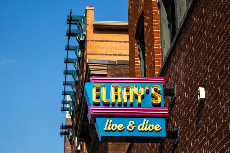 Listen to live music at Elray's Live & Dive.