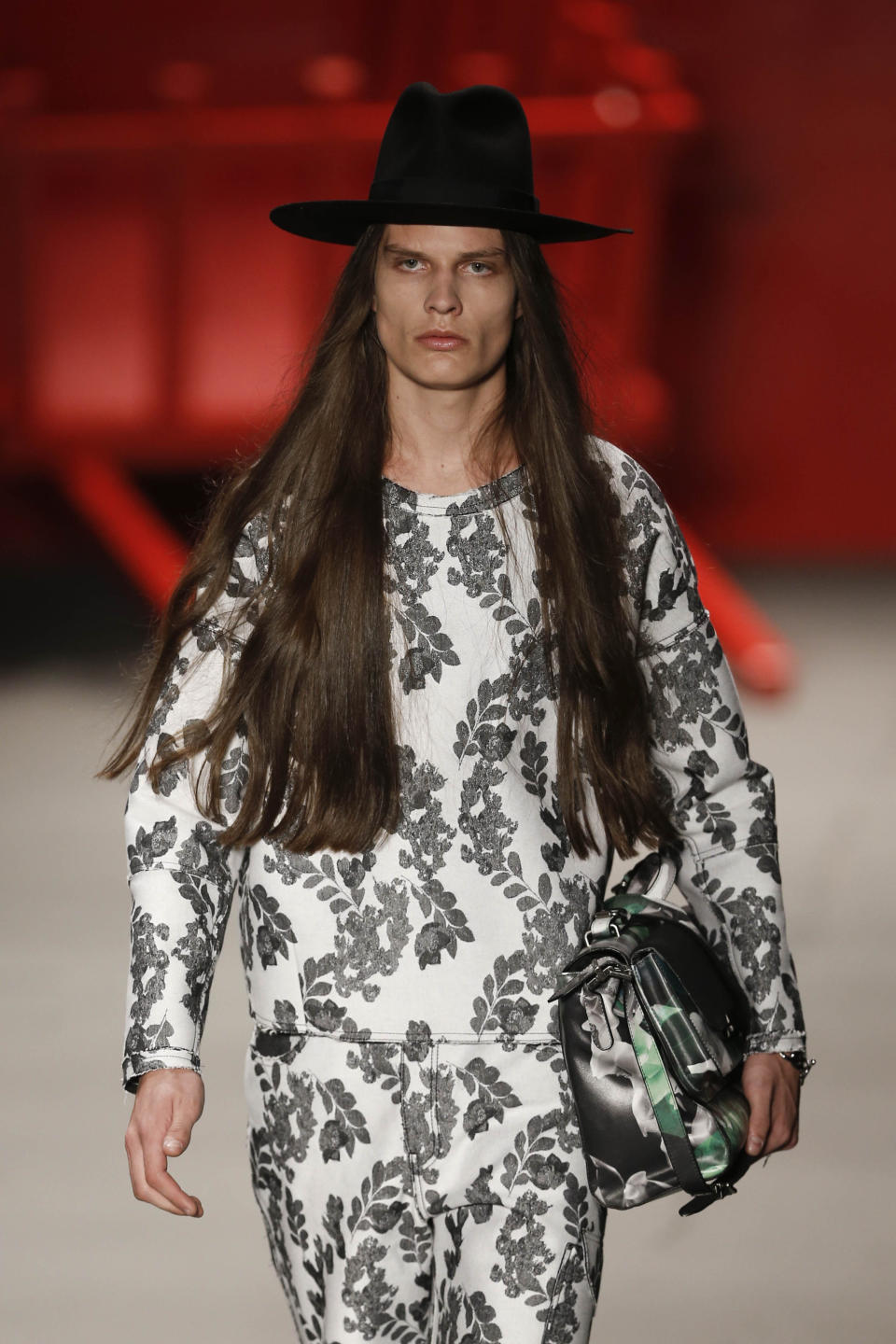 A model wears a creation from the 2nd Floor winter collection during Fashion Rio in Rio de Janeiro, Brazil, Friday, Nov. 8, 2013. (AP Photo/Felipe Dana)