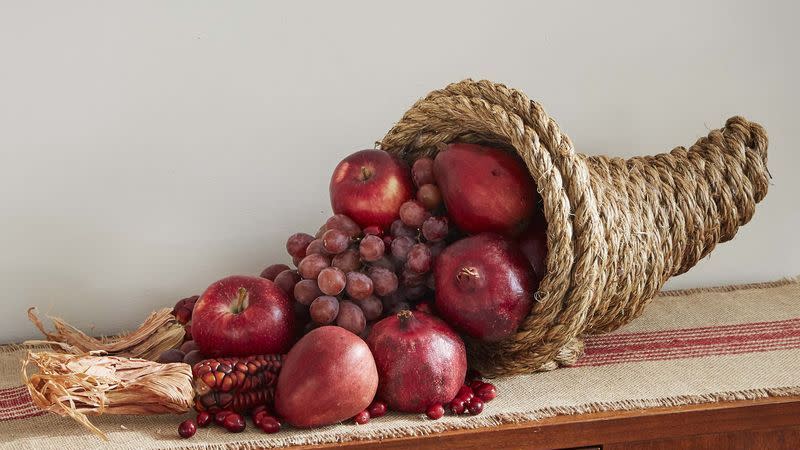 thanksgiving decorations cornucopia