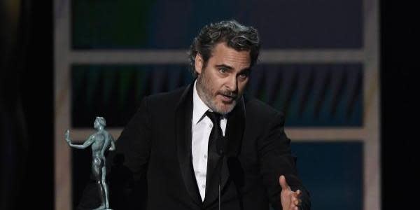 Joaquin Phoenix prefirió ir a una manifestación contra el maltrato animal que a fiesta de SAG Awards