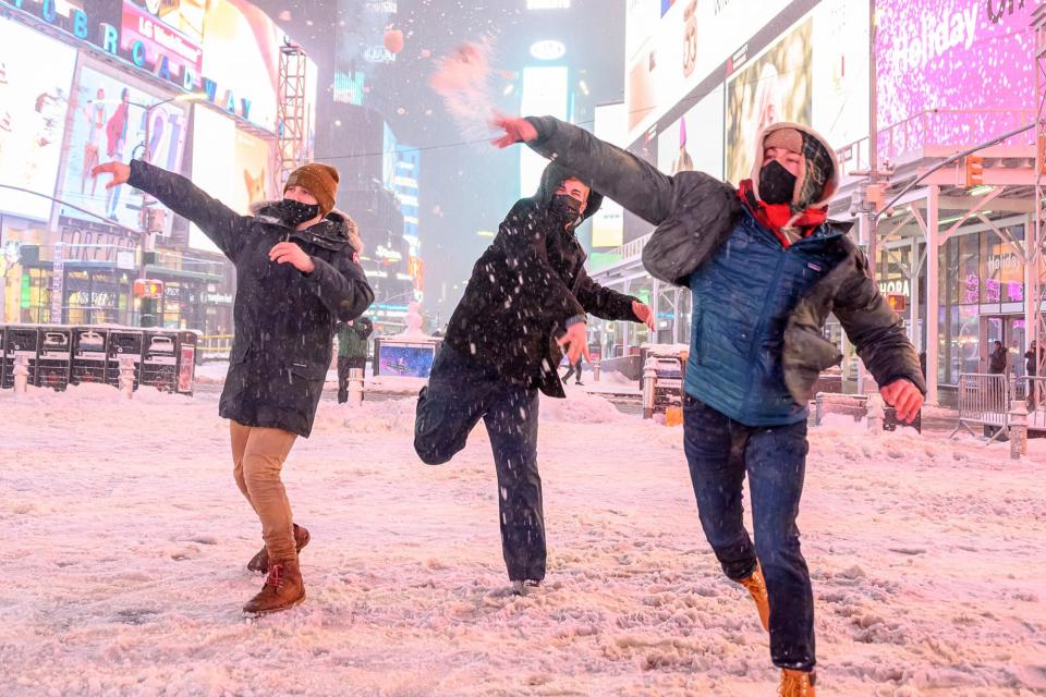 Incredible Photos from the Overnight Snowstorm That Hit the East Coast