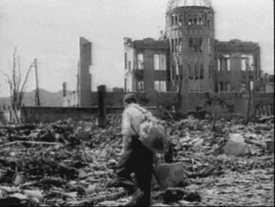 Die japanische Hafenstadt Hiroshima wenige Tage nach dem Atombombenabwurf der US-Amerikaner am 6. August 1945. (Bild: AP)