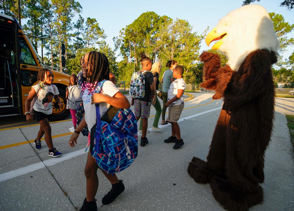 Students head to classes during the first day back to school at Horizon Elementary in Port Orange, Monday, Aug. 14, 2023. 