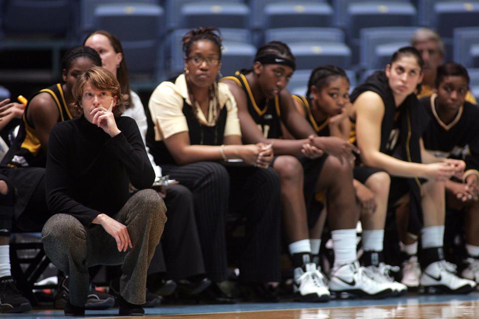  Virginia Commonwealth coach Beth Cunningham watches her team against North Carolina during the second half of an NCAA women's college basketball game in Chapel Hill, N.C. on Sunday, Nov. 16, 2008.  North Carolina won 77-65. (AP Photo/Jim R. Bounds)