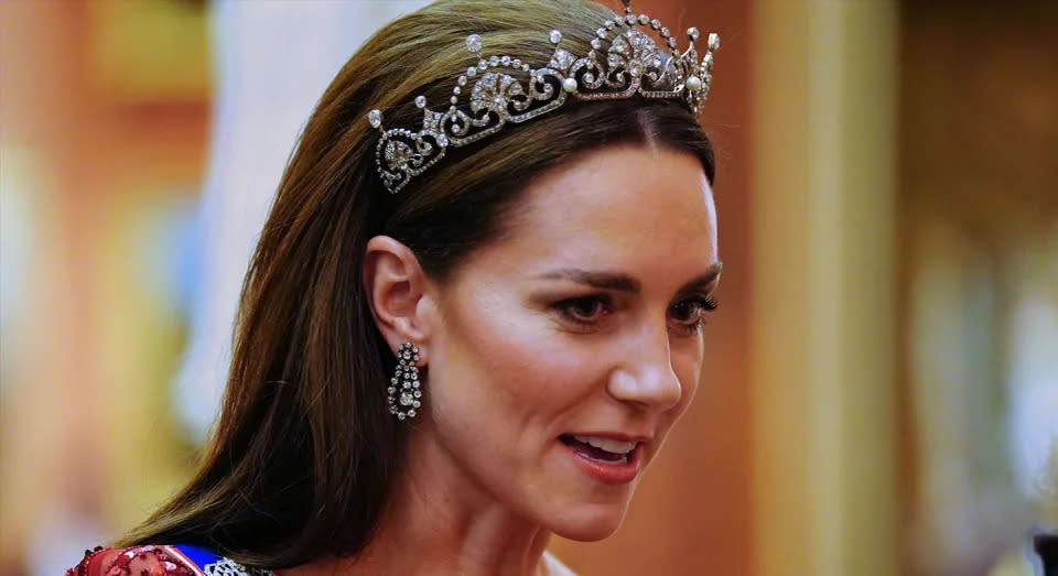 Die Prinzessin von Wales trug am Dienstag beim Jahresempfang des Diplomatischen Korps das Lotusblumen-Diadem der Königinmutter. (Getty Images)
