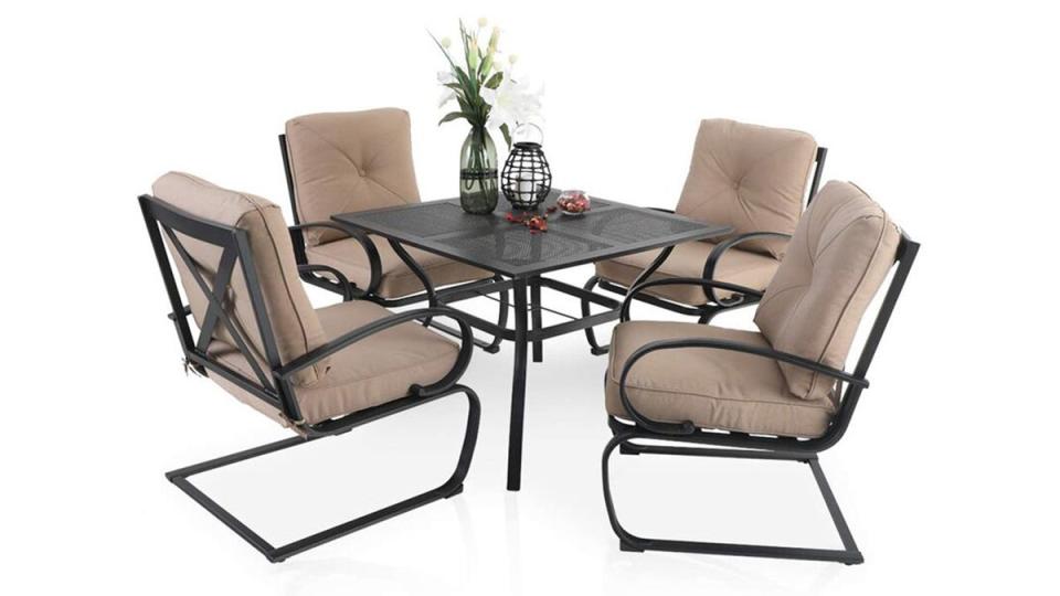 Shoppers gave high ranks for this five-piece outdoor dining set.